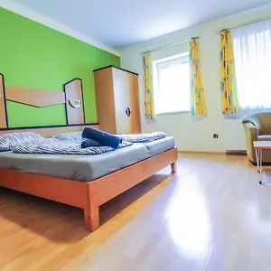 https://family-apartment-next-to-htteldorfer-strae-u3.vienna-besthotels.com